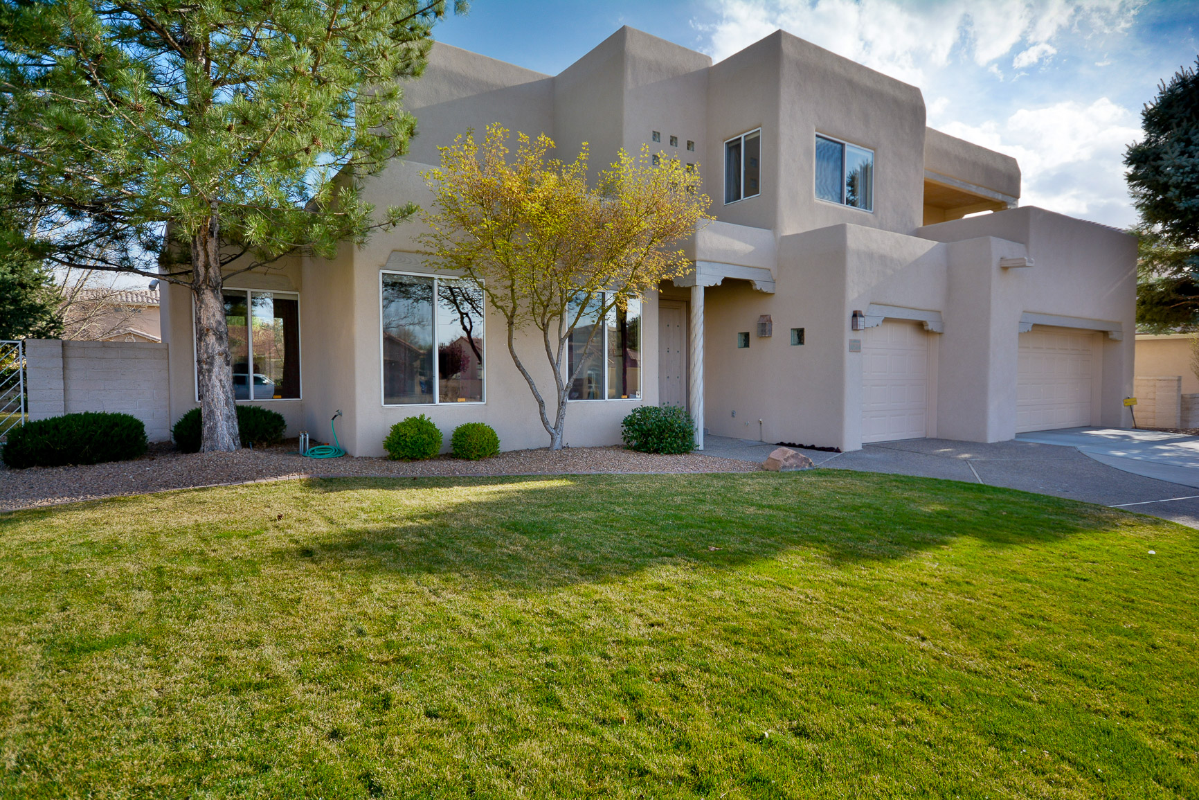 10514 Morningstar Dr NE Tanoan Estates