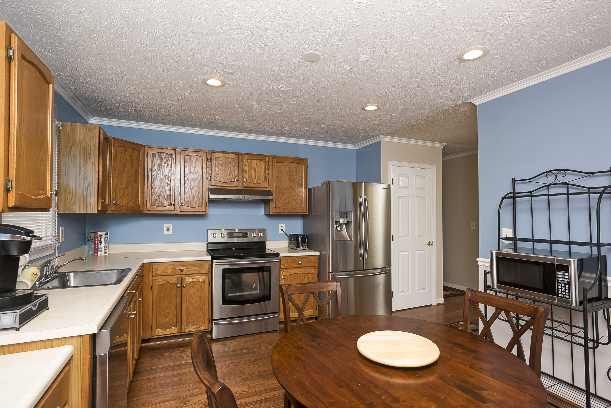 8018 Escalon Ave Pasadena