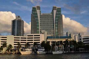 Luxury Beachfront Diplomat Residences