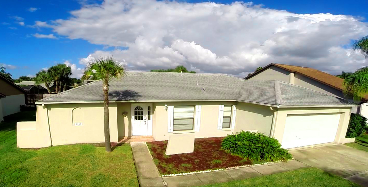 Just Listed in Gulf Gate East Sarasota 3957 Easton Terrance