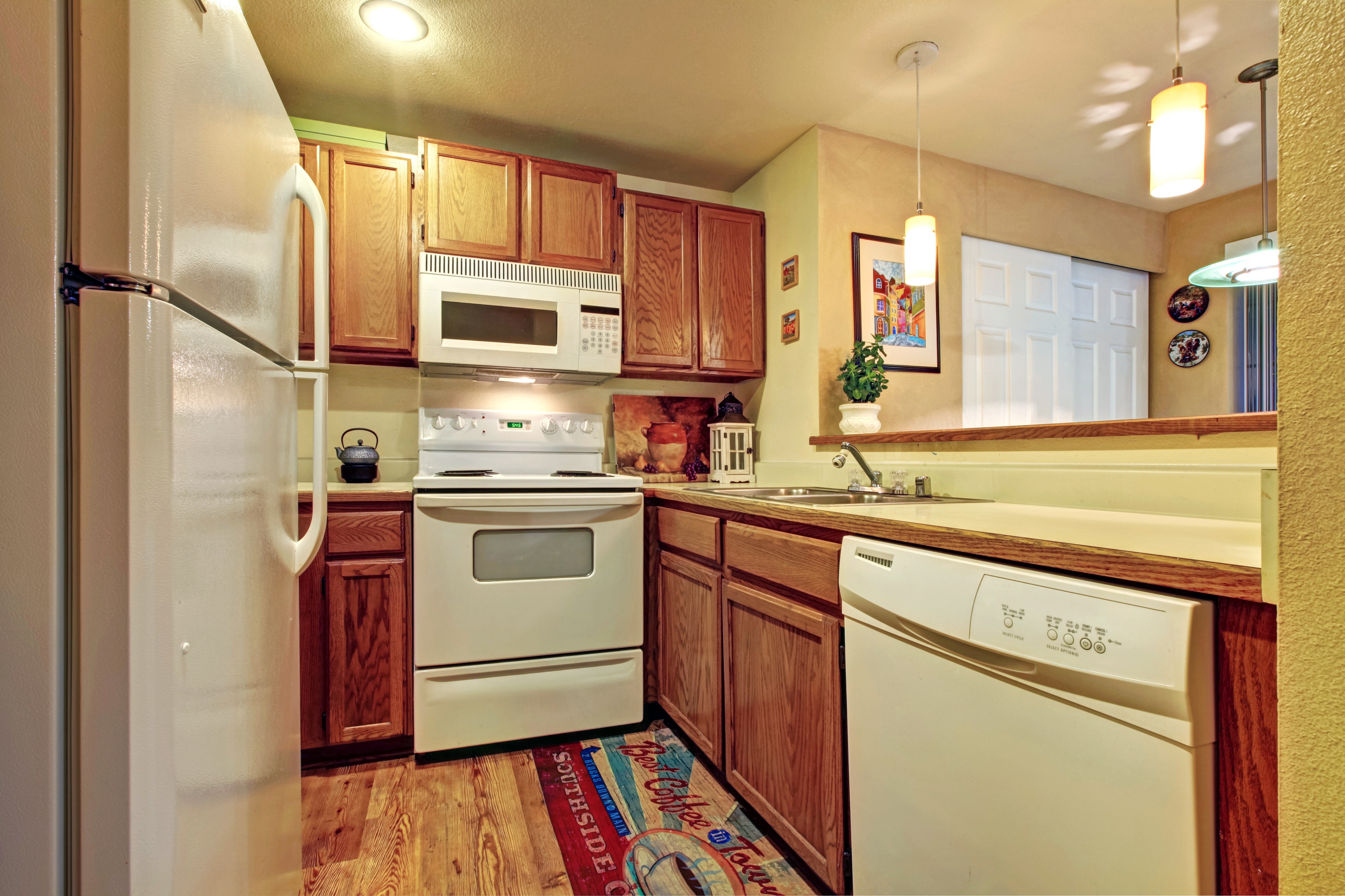 Lake Pointe at Silver Lake Everett Condos for Sale Everett, WA Real