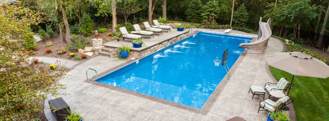 homes in pensacola with pools