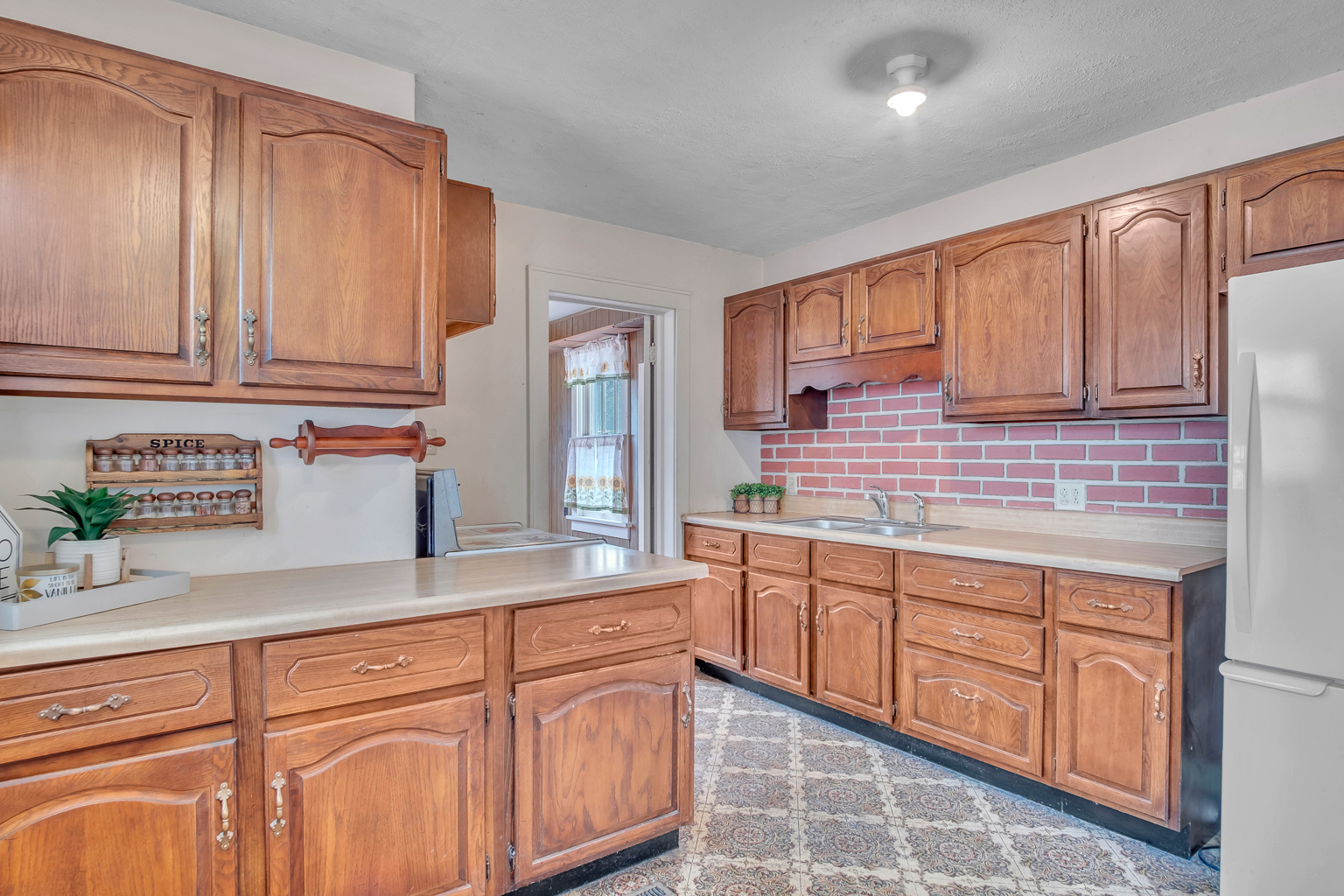 213 sw 3rd newton ks real estate aimee monares