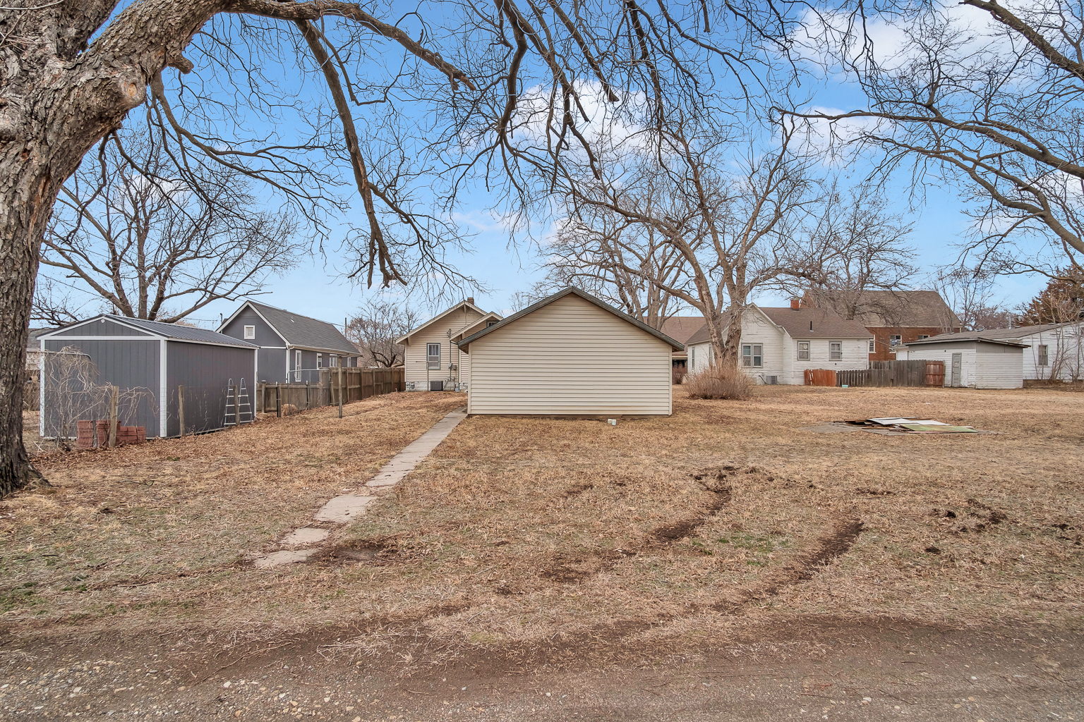 213 sw 3rd newton ks real estate aimee monares