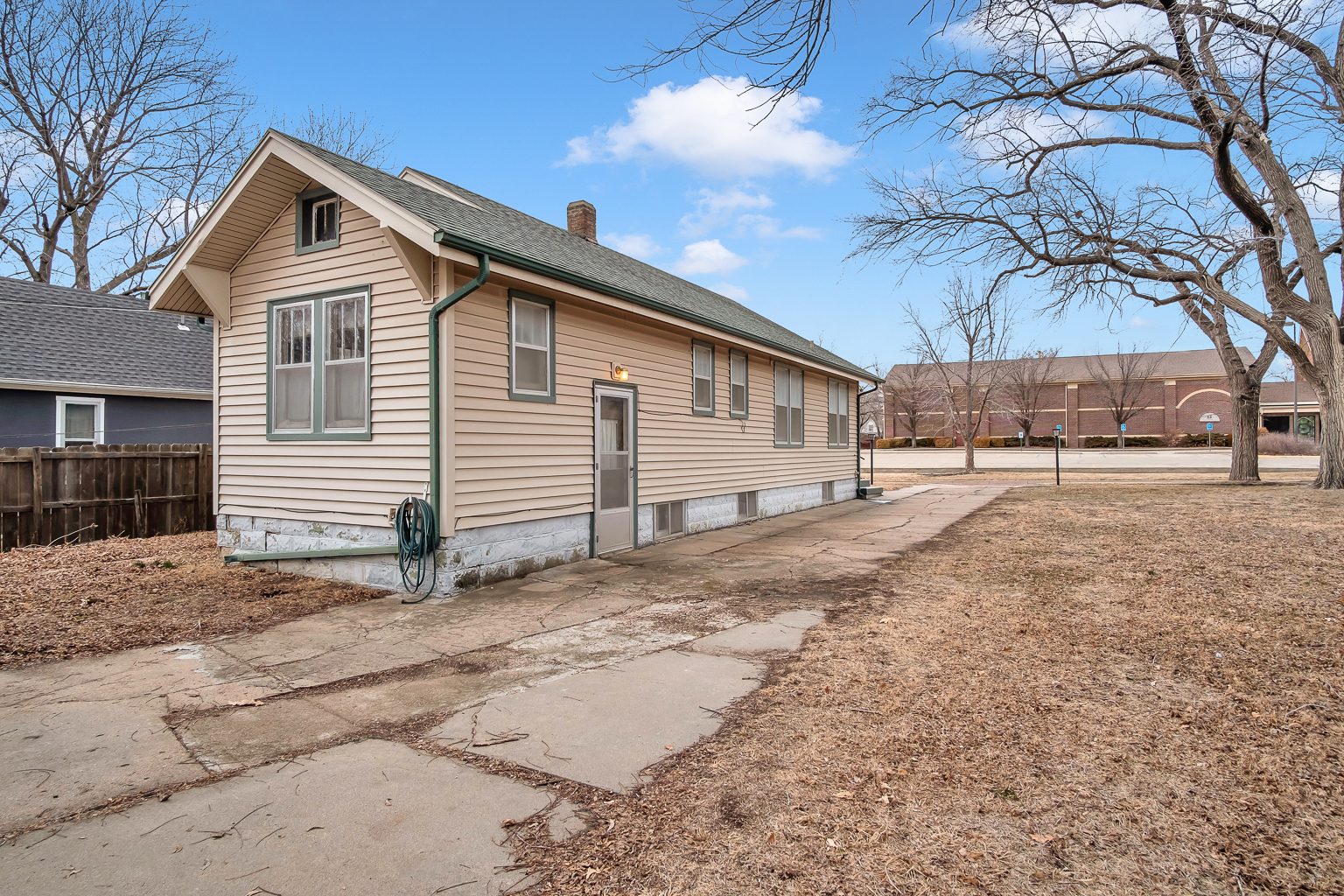 213 sw 3rd newton ks real estate aimee monares