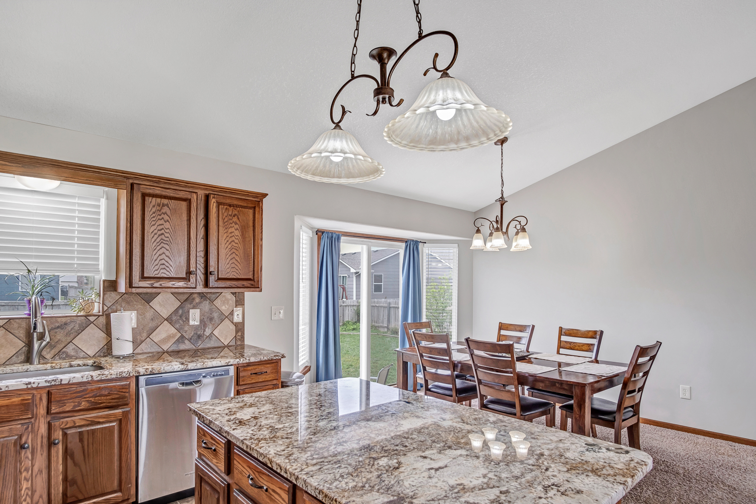 aimee monares newton real estate re/max associates 321 Matson Newton KS