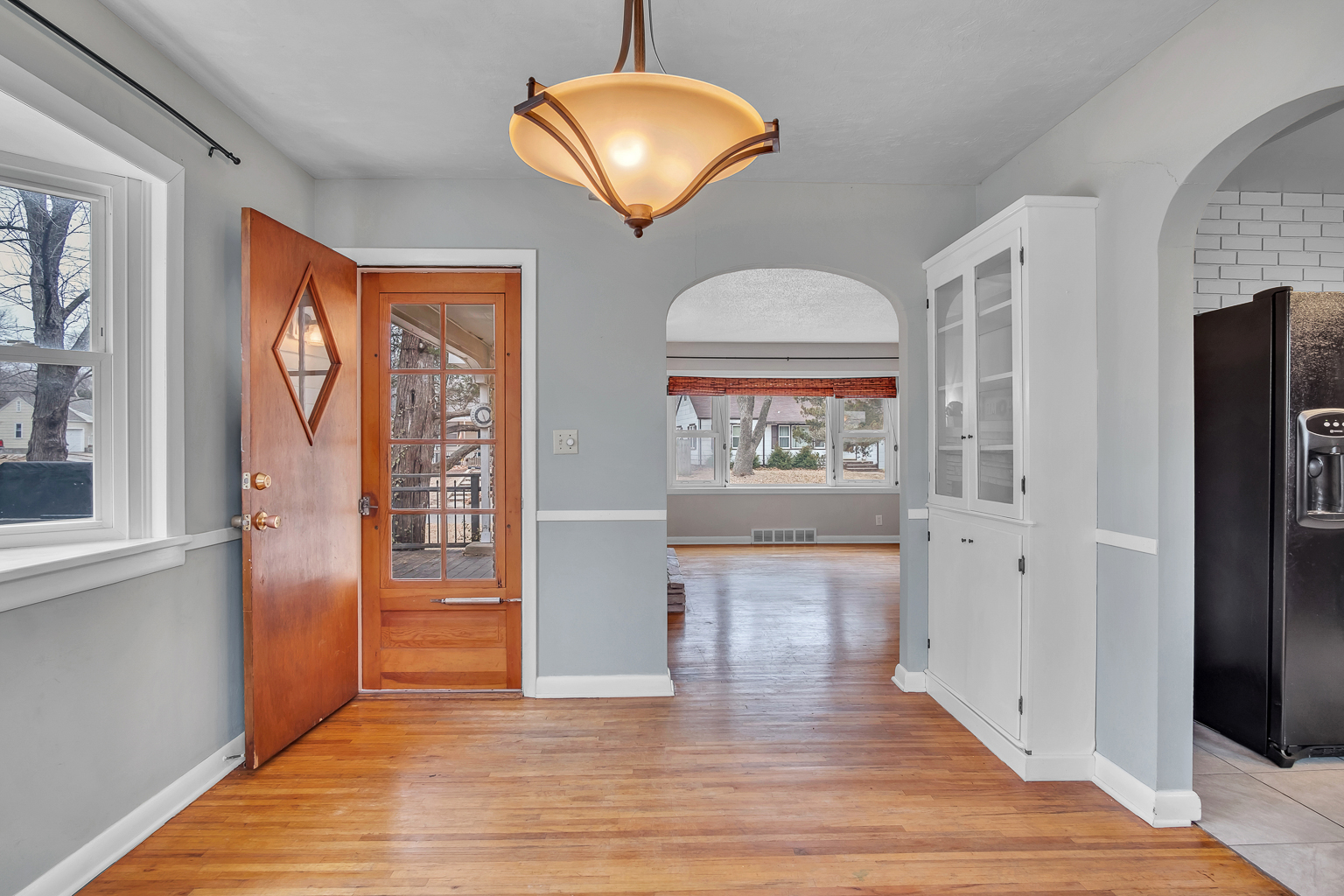 424 SE 6th Newton KS Real Estate Aimee Monares Realtor 