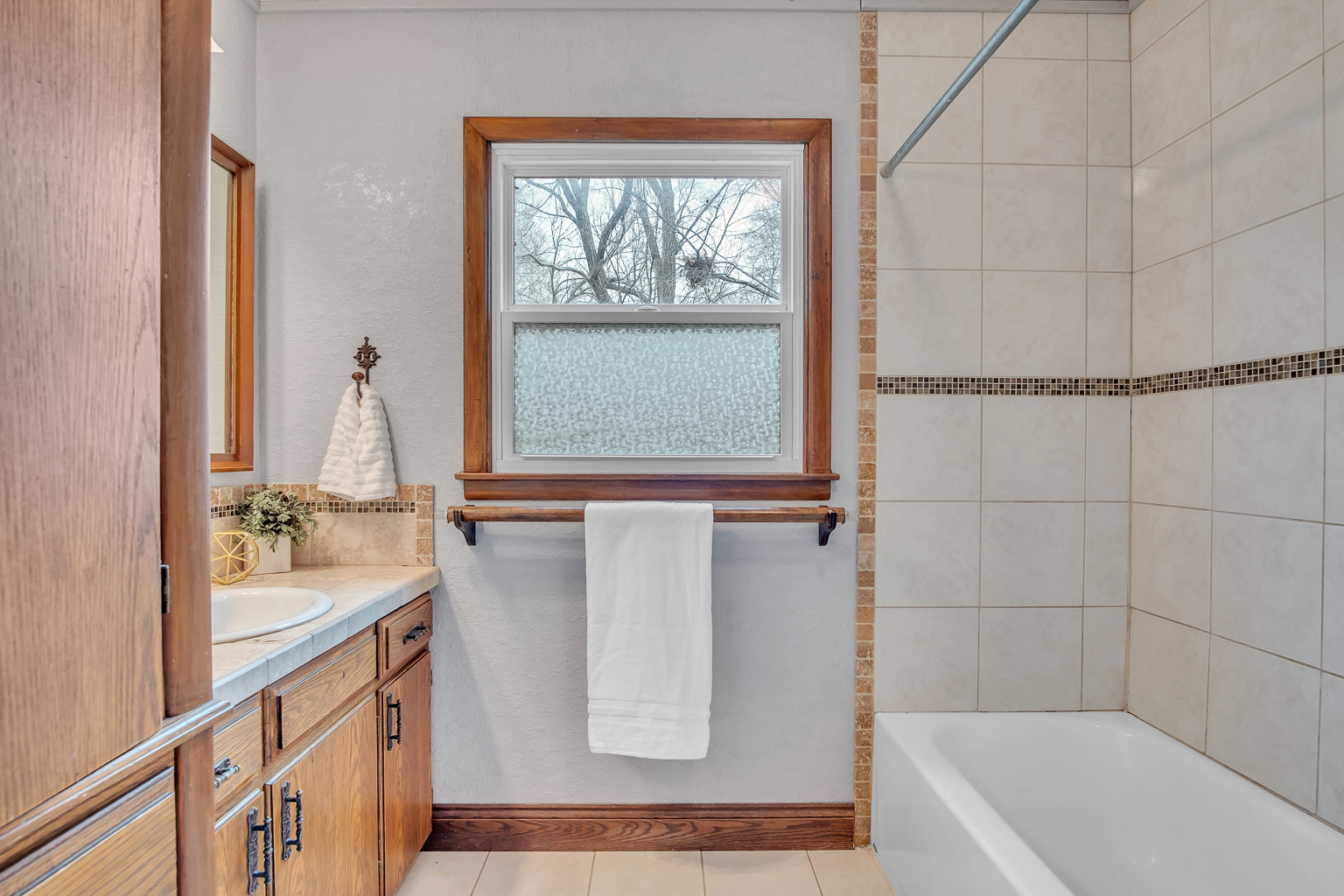 424 SE 6th Newton KS Real Estate Aimee Monares Realtor 