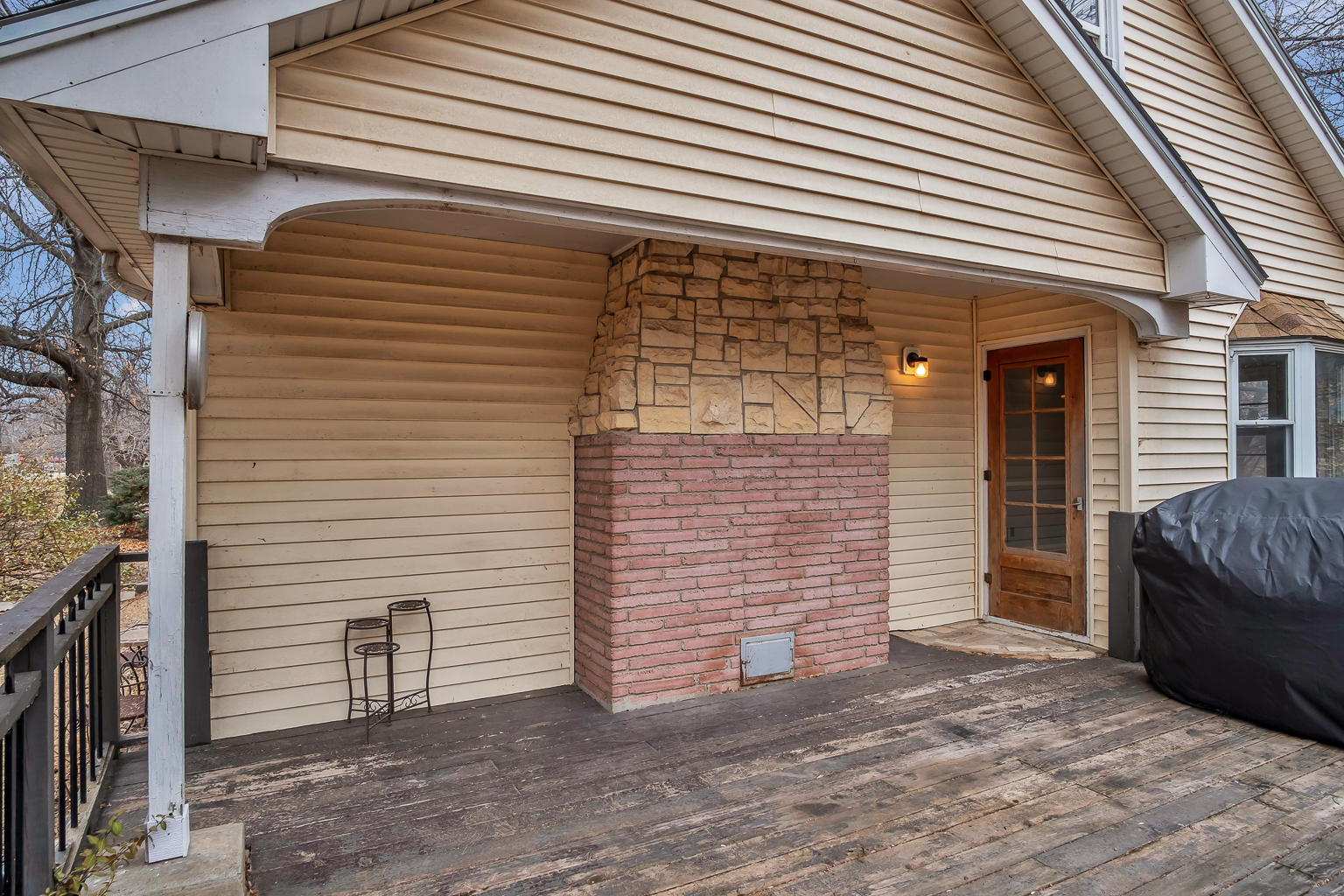 424 SE 6th Newton KS Real Estate Aimee Monares Realtor 