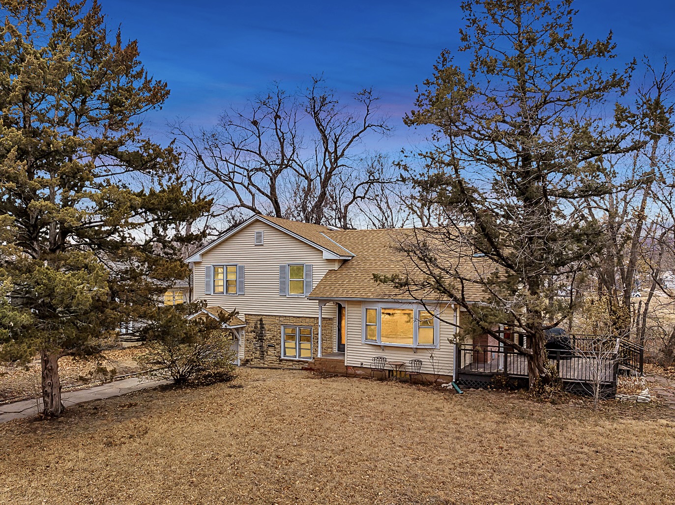 aimee monares real estate newton ks 424 SE 6th Newton KS 