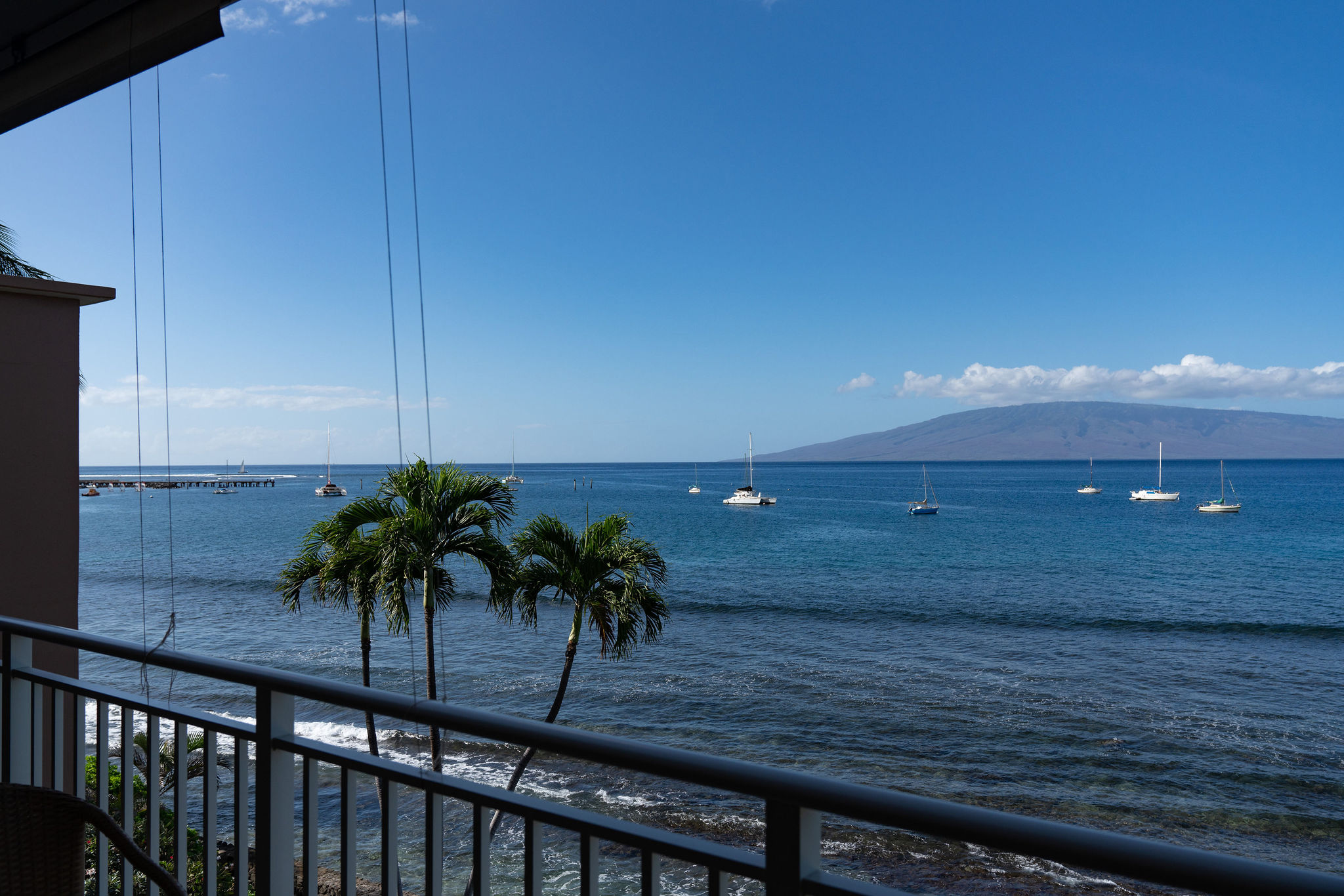 Lahaina Roads 404