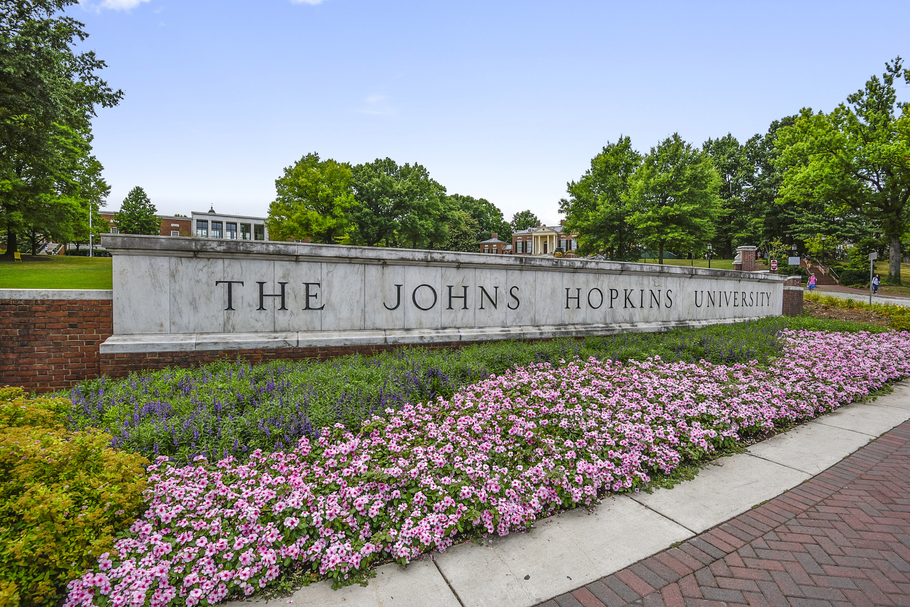 Only 45,000! 2BR 1 BA Unit in fabulous secure building across street