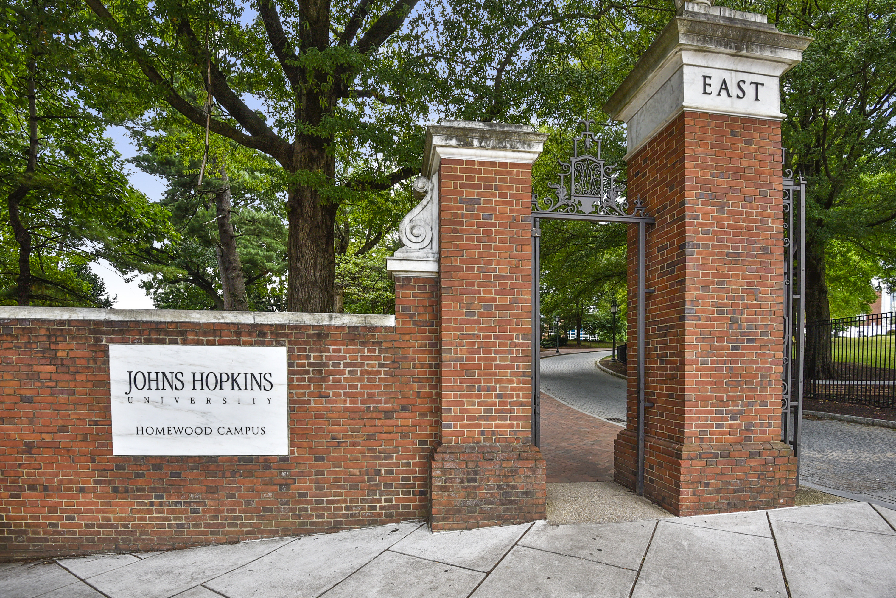 Only 45,000! 2BR 1 BA Unit in fabulous secure building across street