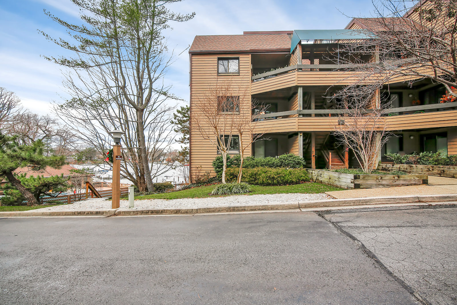 Fabulous Spa Creek Waterview Condo!