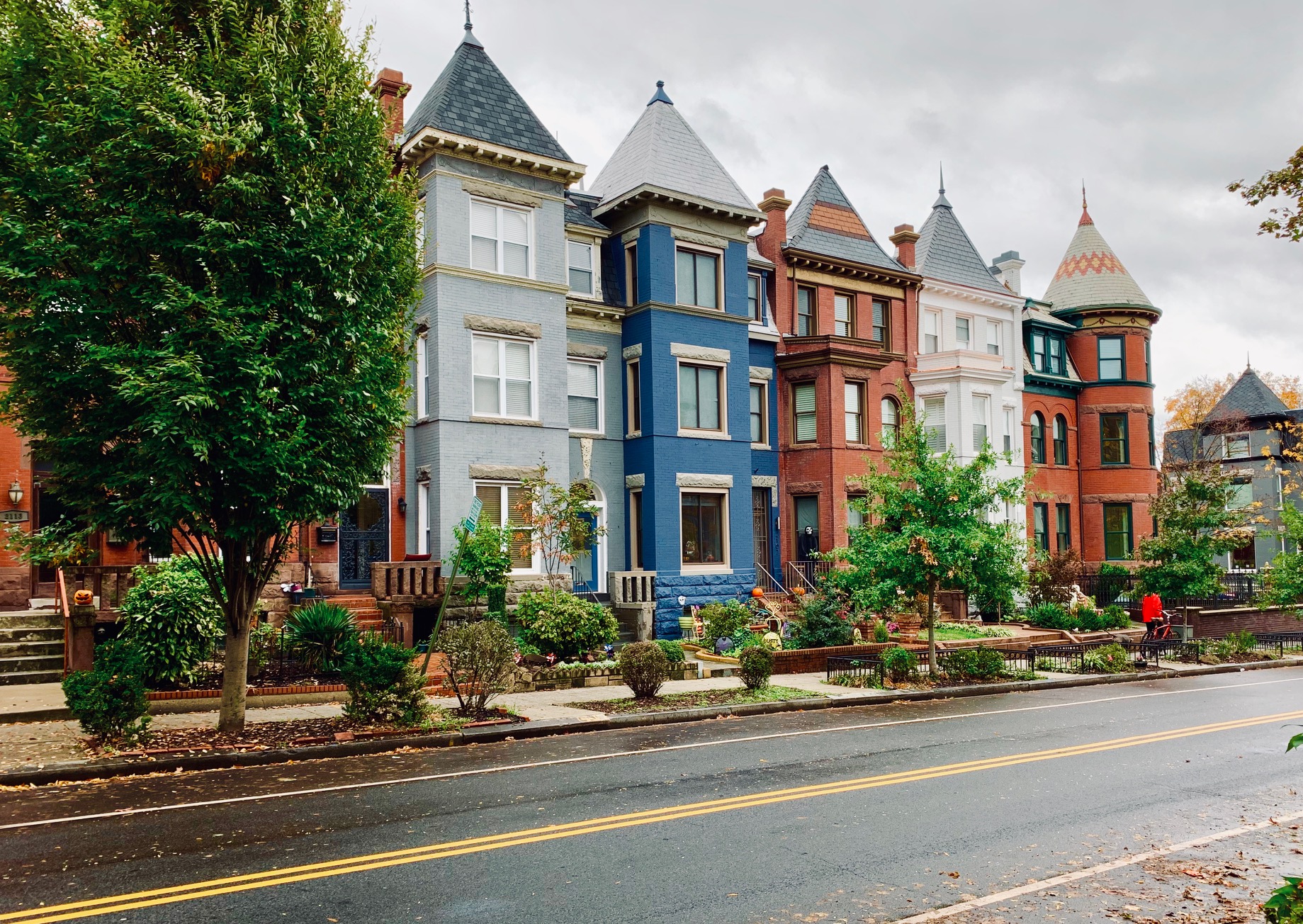 Luxury Homes In Bloomingdale DC. View Every Home On The Market