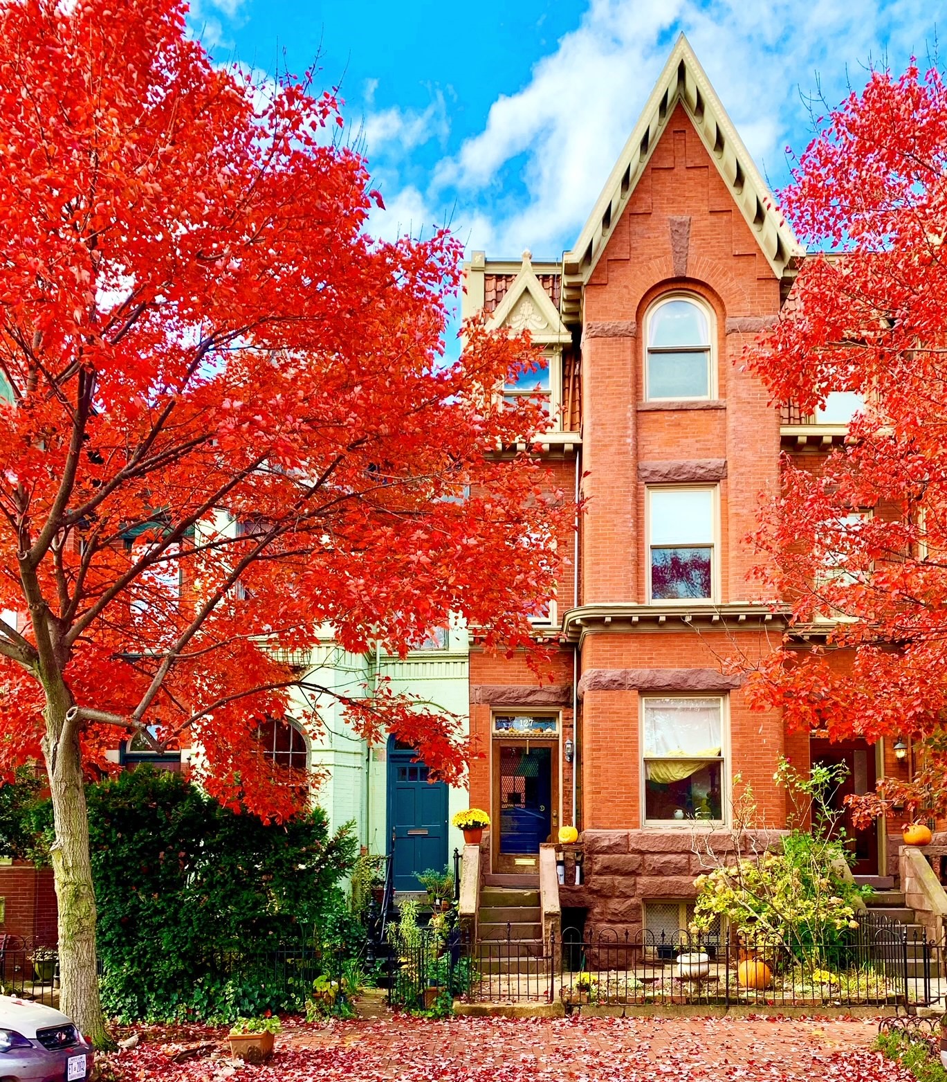 Capitol Hill, DC 6 Bedroom Homes For Sale