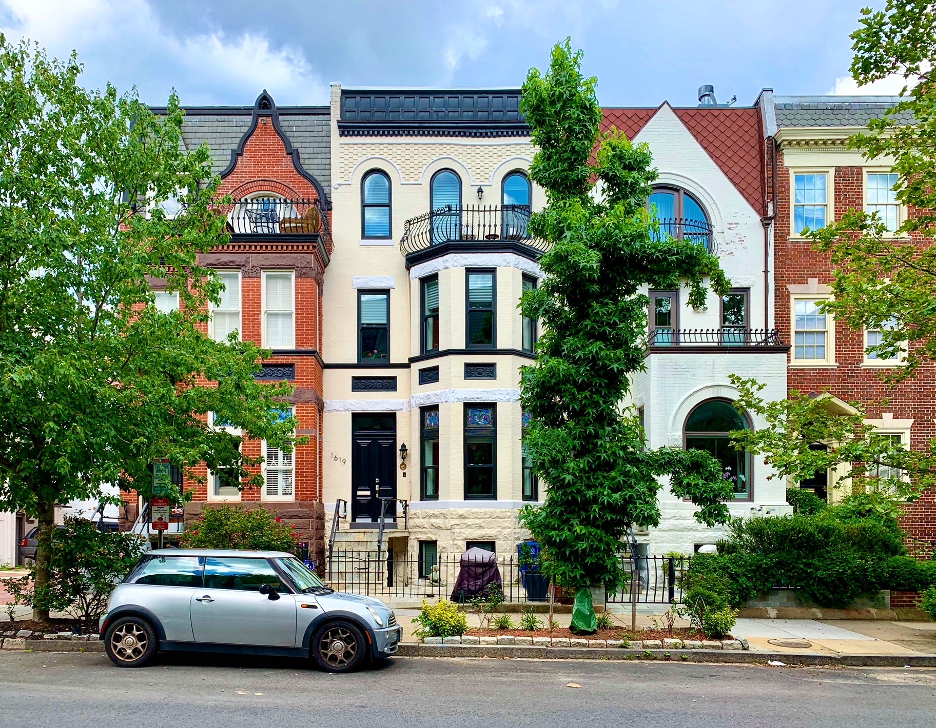 Dupont Circle, DC Townhomes For Sale