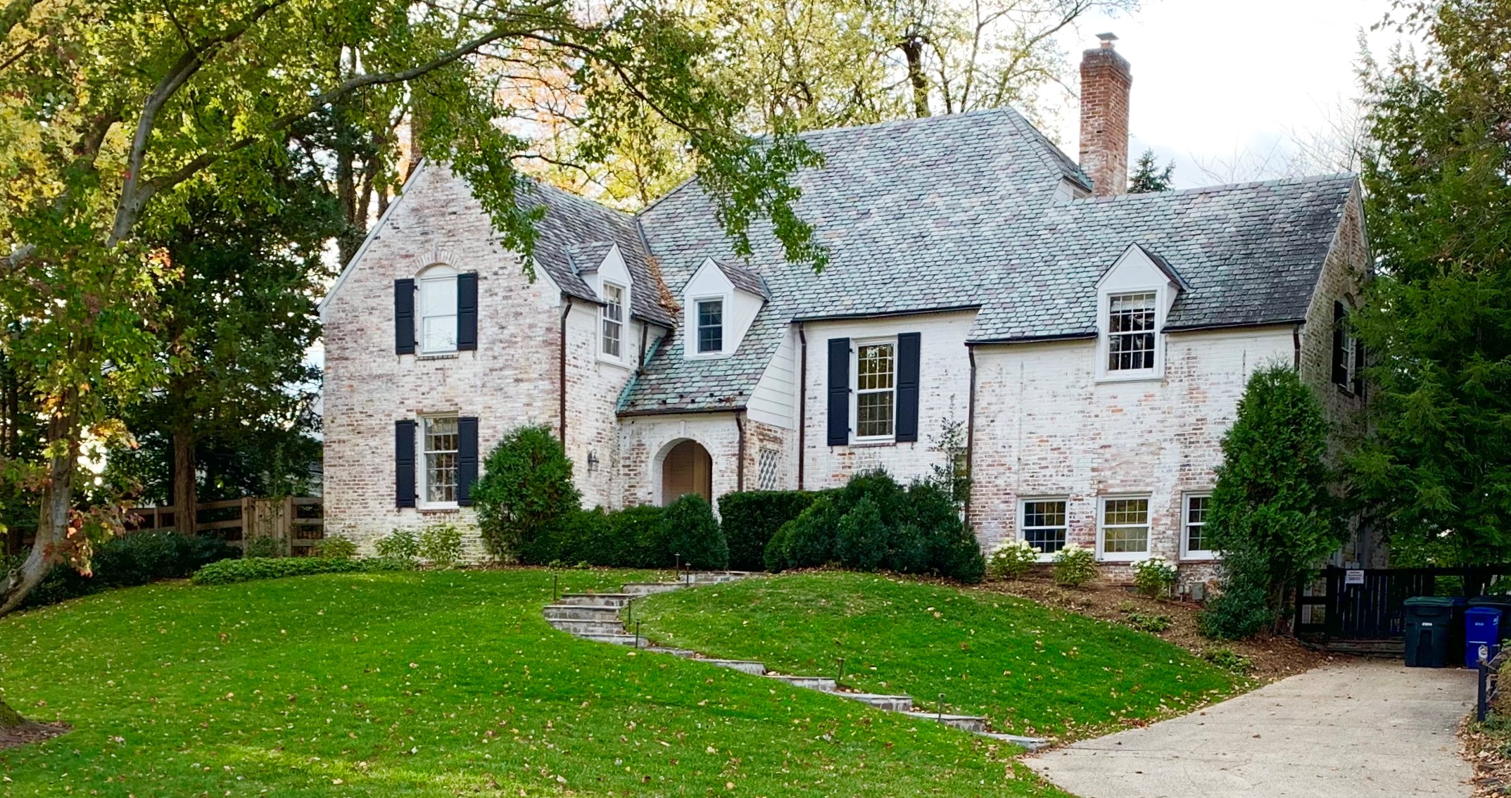 Luxury Homes In Foxhall Crescent, DC. View Every Home On The Market