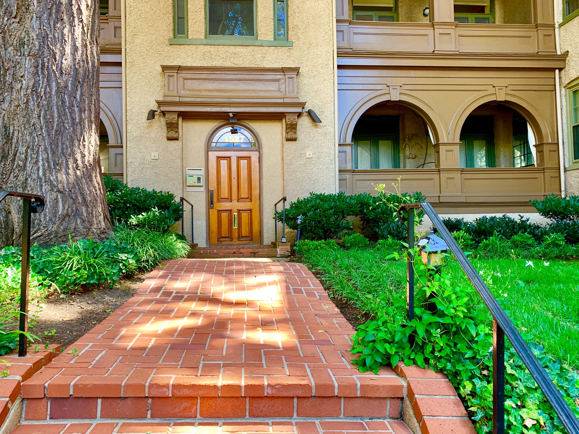 DC Condos For Sale. View Every Condo On The Market.