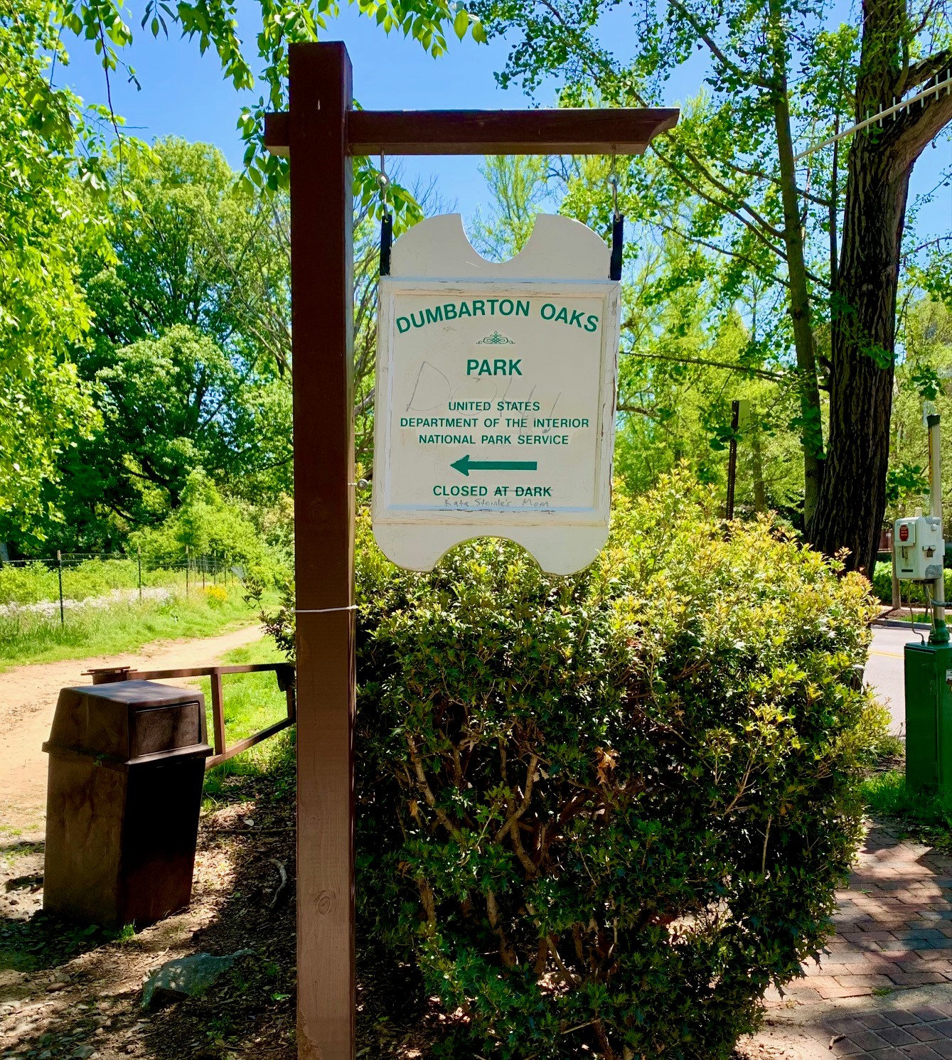 Homes For Sale Near Dumbarton Oaks Park,