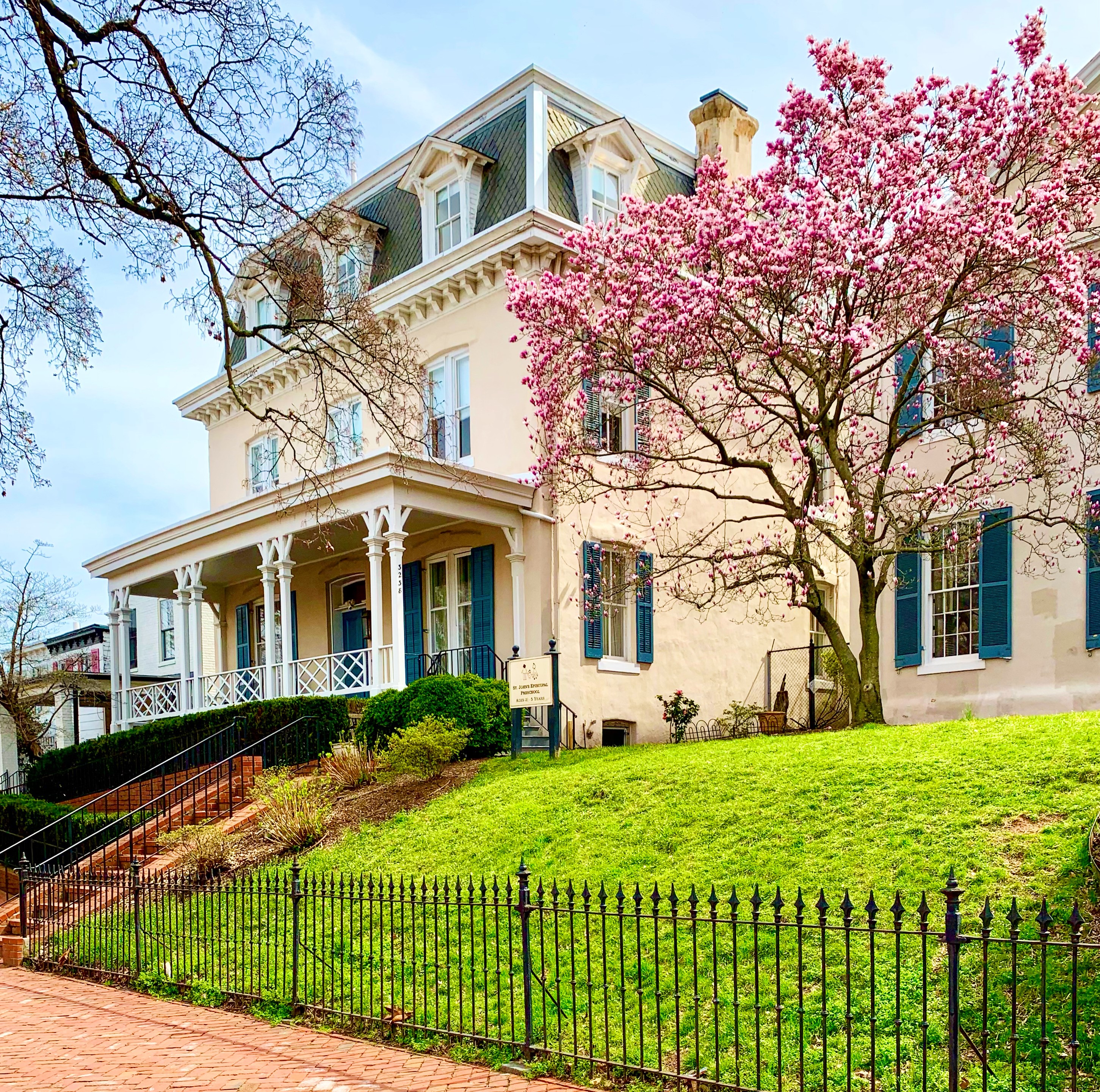 Hyde-Addison Elementary School (Georgetown) & Homes For Sale In Its Boundary