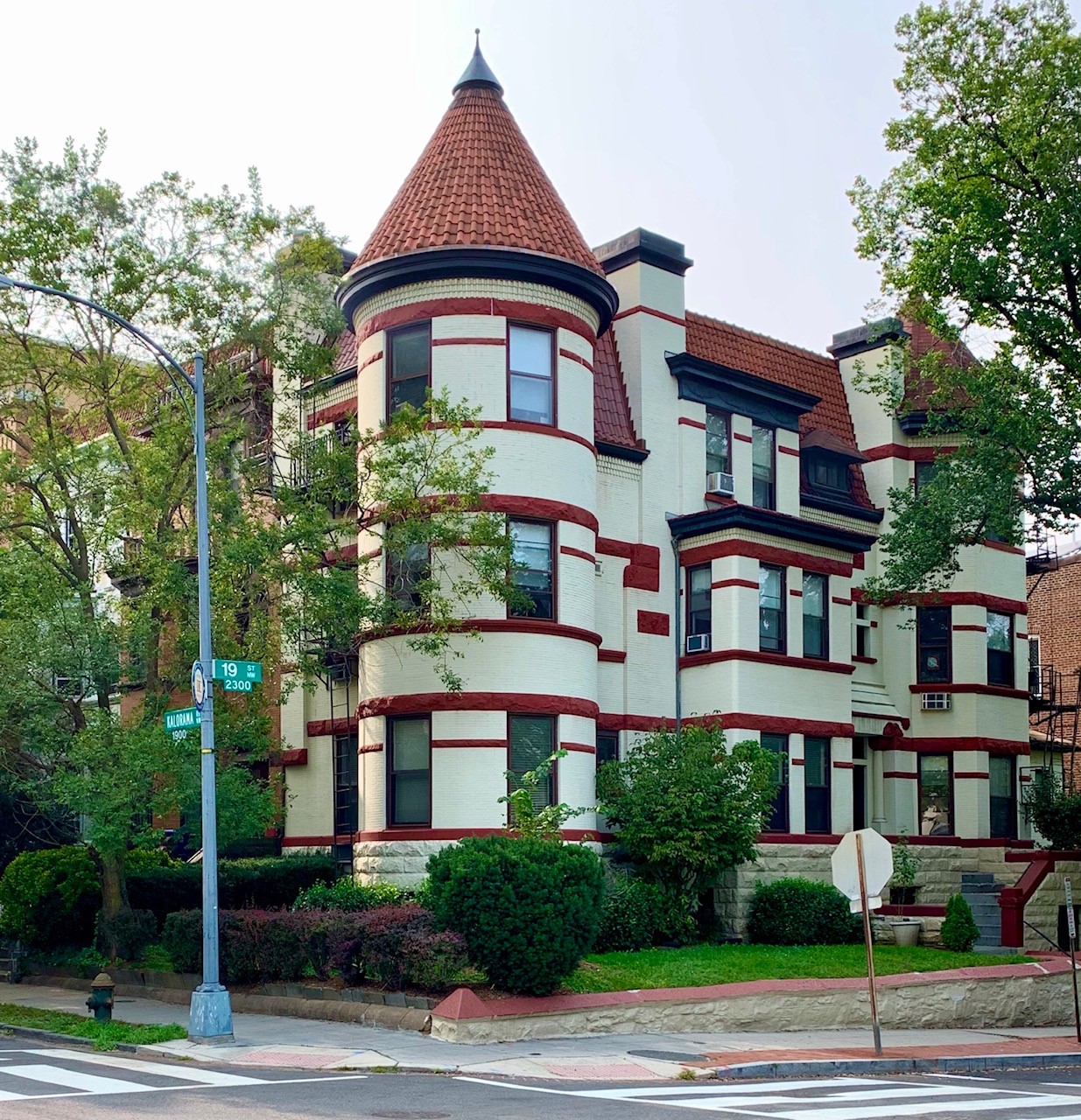 Kalorama Park in DC & Nearby Homes For Sale