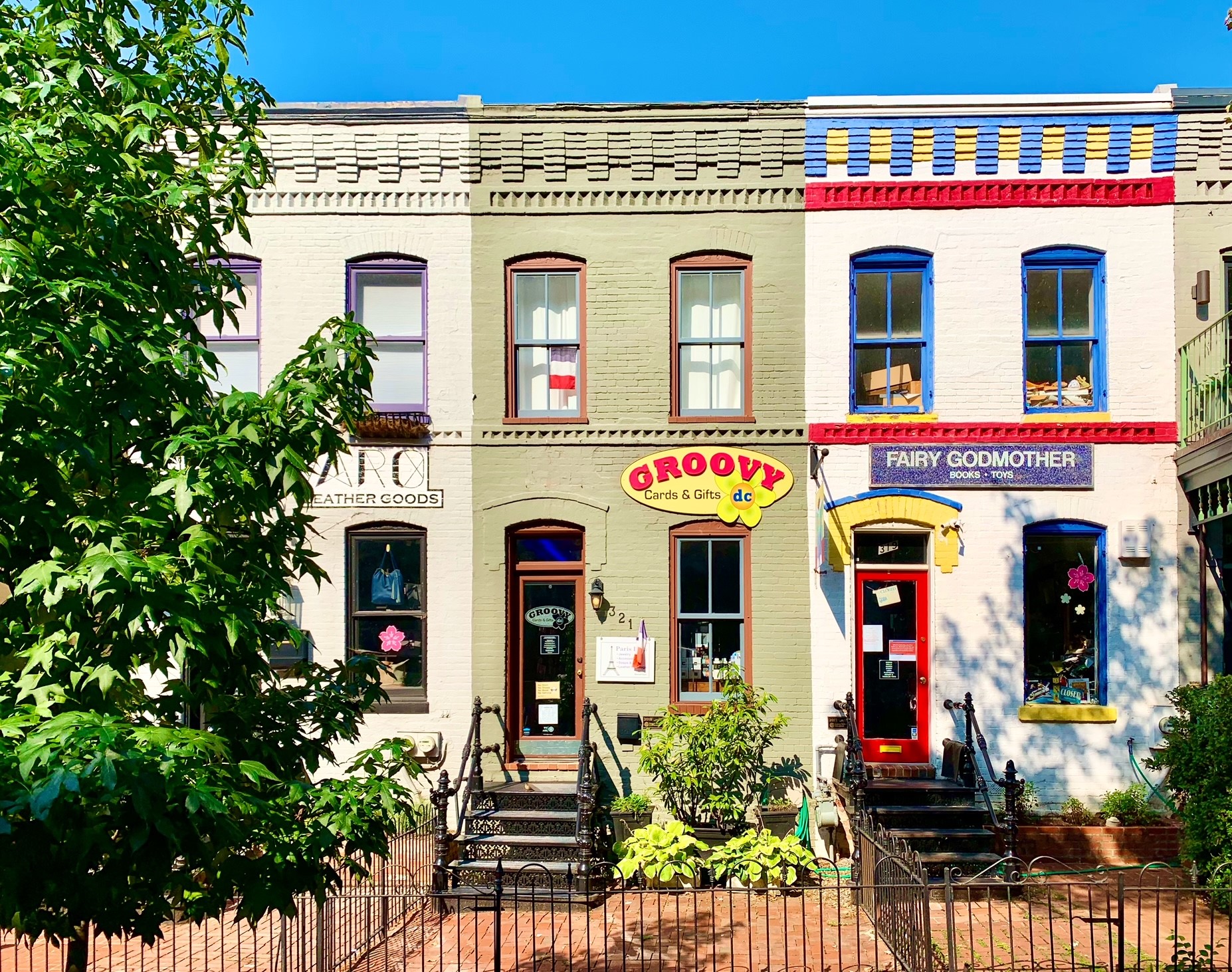 Luxury Homes In Capitol Hill, DC. View Every Home On The Market