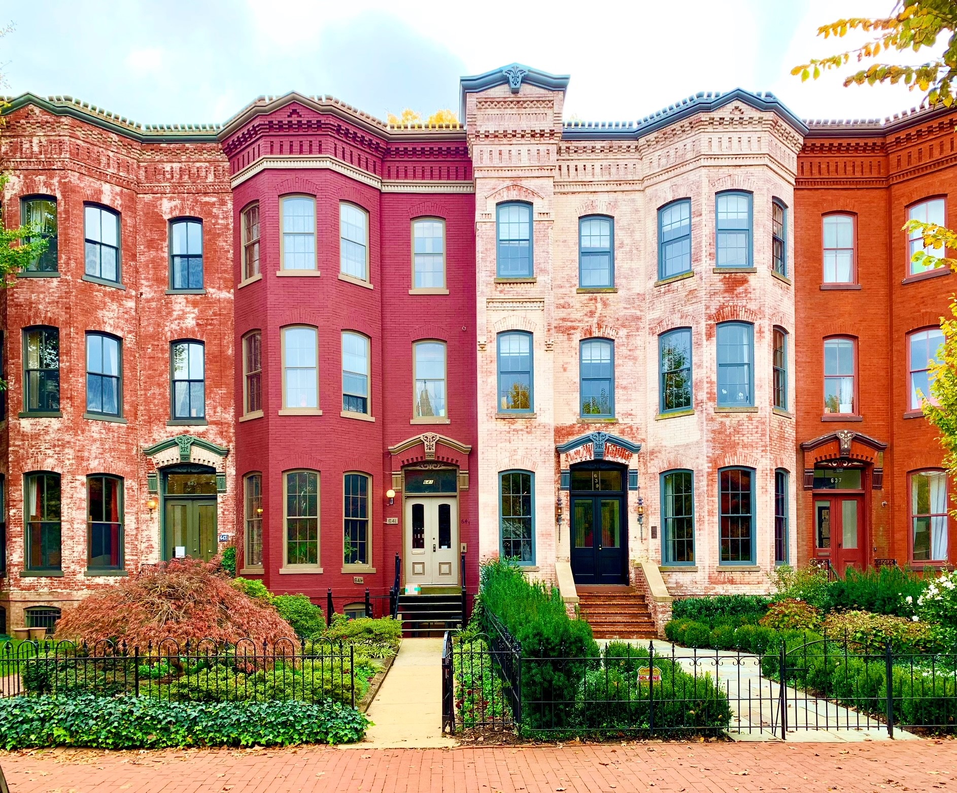 Luxury Homes In Capitol Hill, DC. View Every Home On The Market