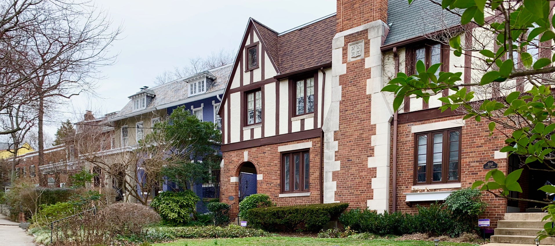 Luxury Homes In Cleveland Park DC. View Every Home On The Market