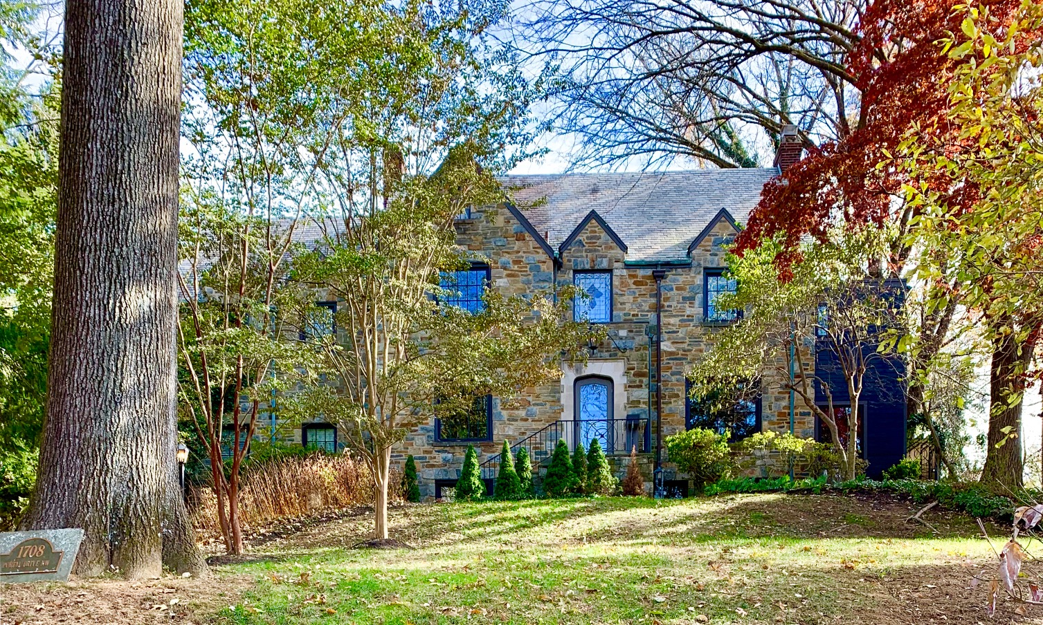 Luxury Homes In Colonial Village DC. View Every Home On The Market