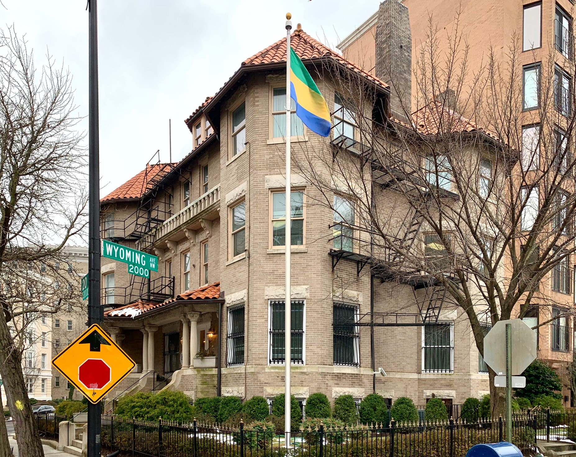 Real Estate For Sale Near the Embassy of Gabon