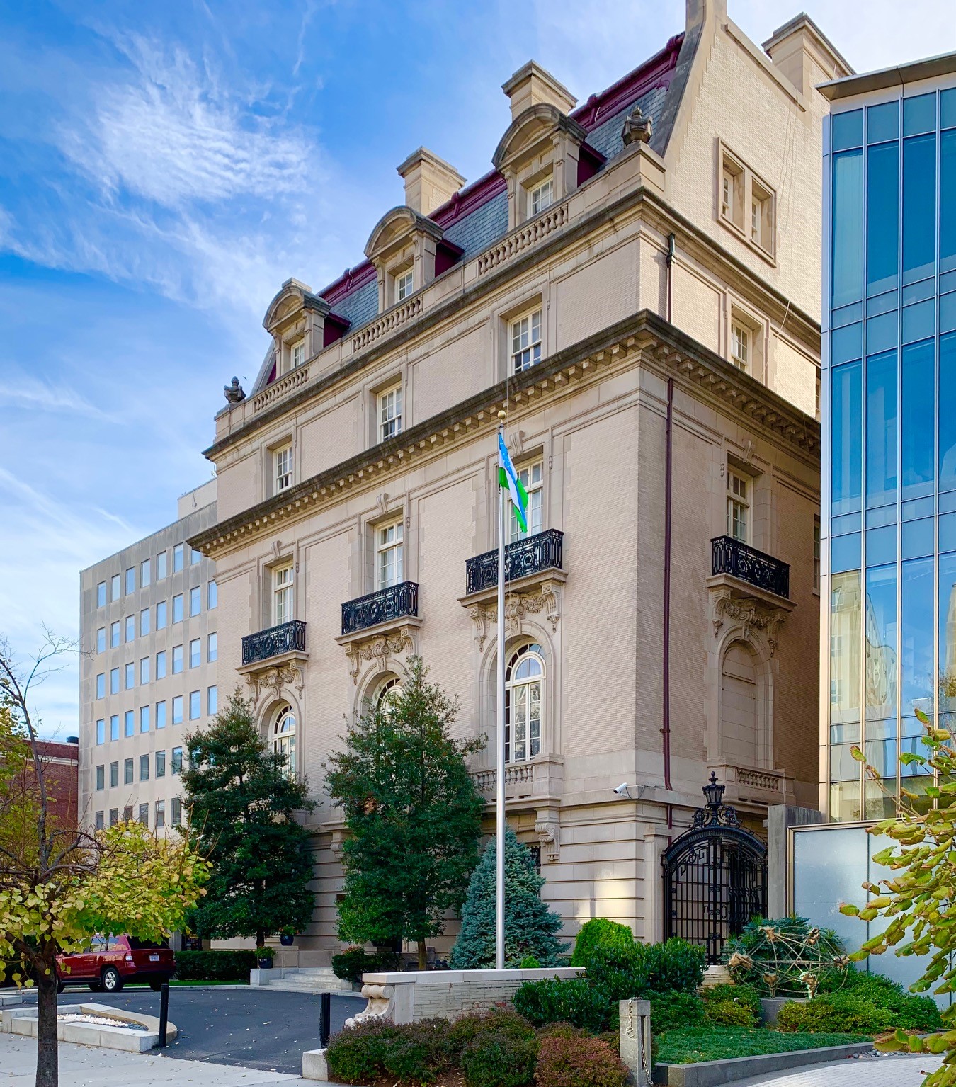 Real Estate For Sale Near the Embassy of Uzbekistan