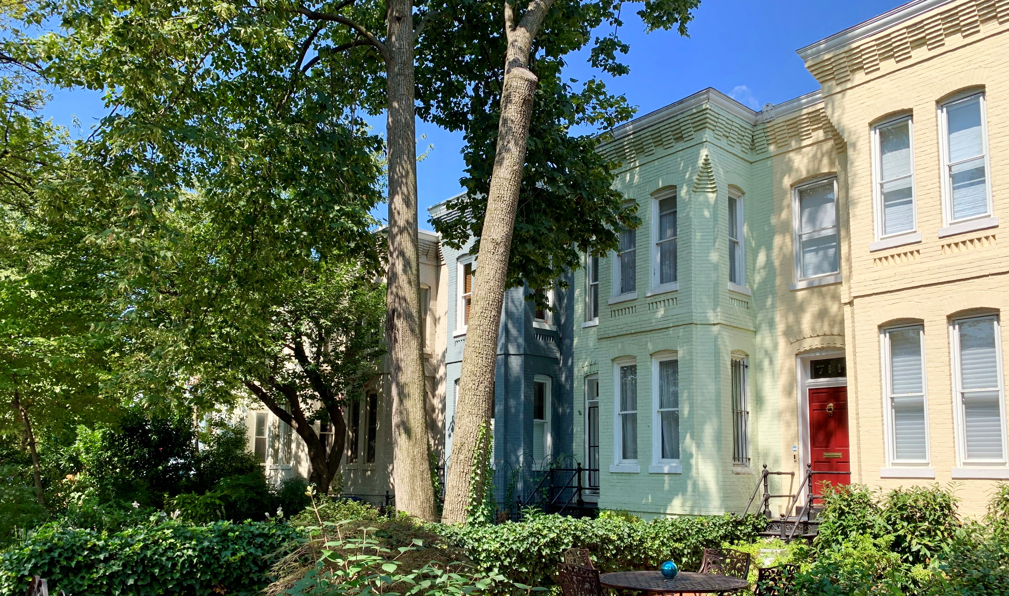 Southeast, DC Luxury Houses For Sale. Newest Inventory.