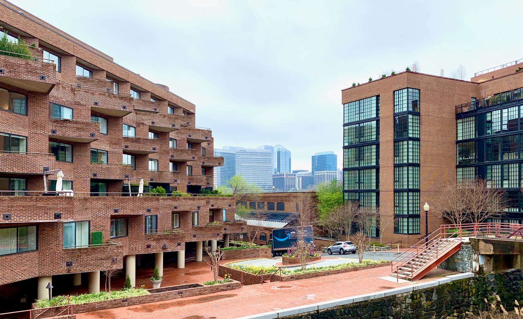 Washington, DC Condos With 3 Car Garage Parking
