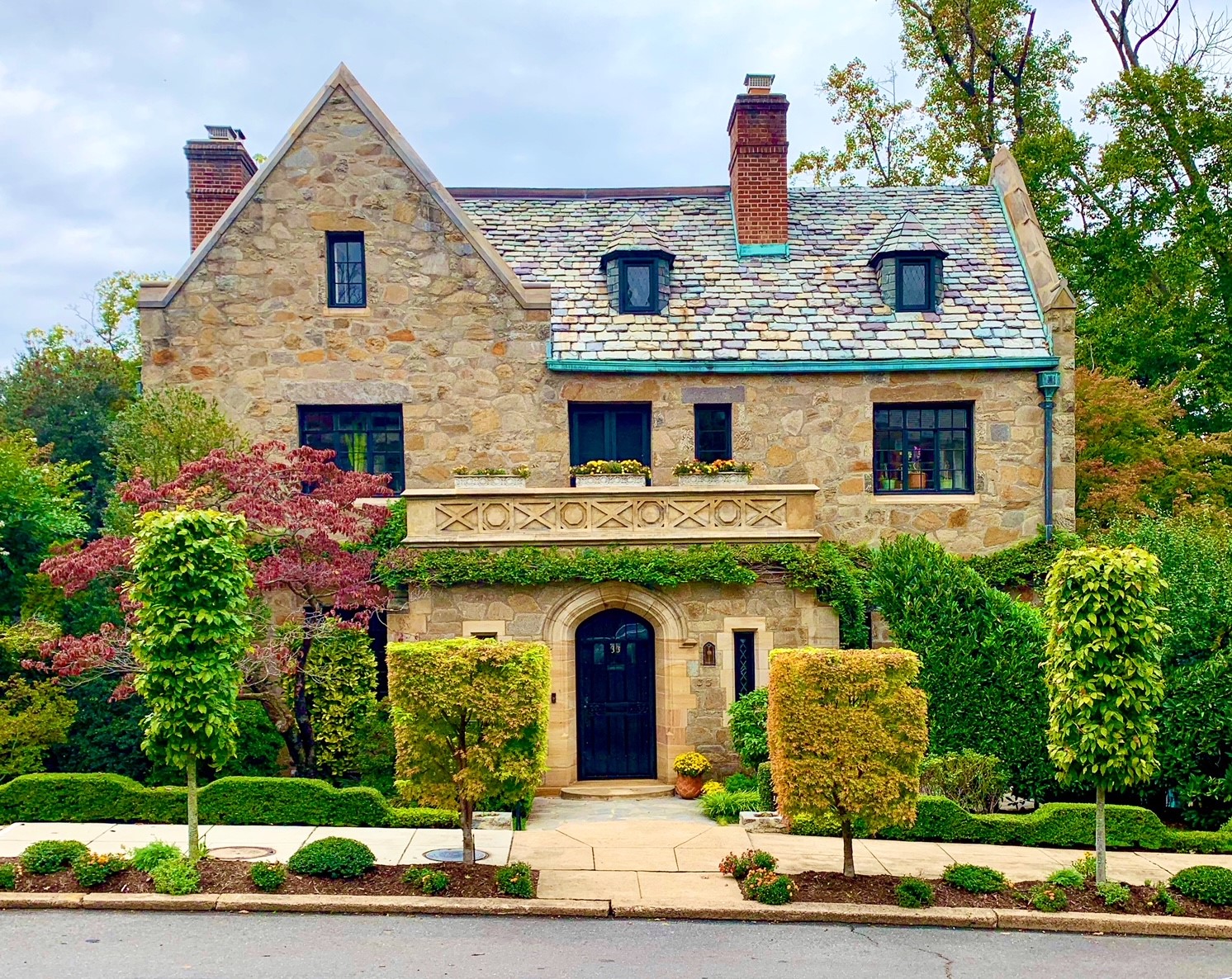 Washington, DC Spanish Homes For Sale. Newest Inventory