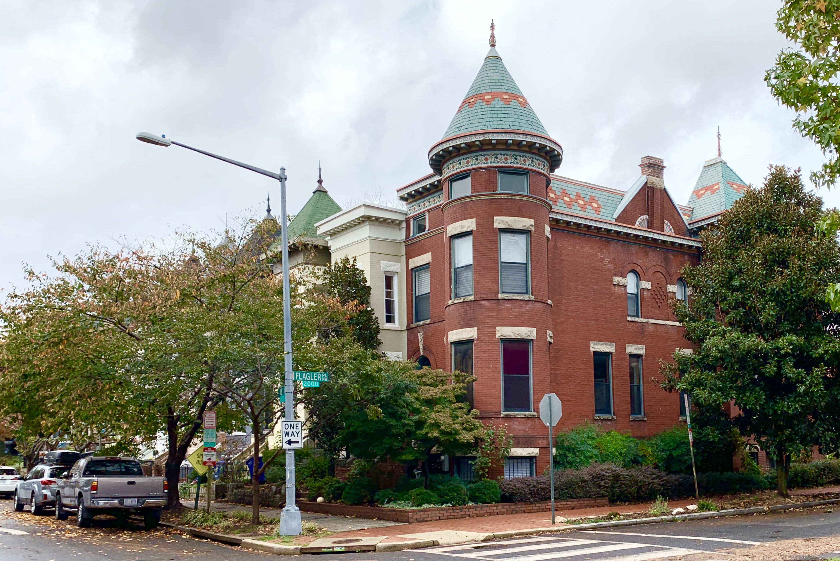 Victorian Homes For Sale In Washington - 49c8lnq