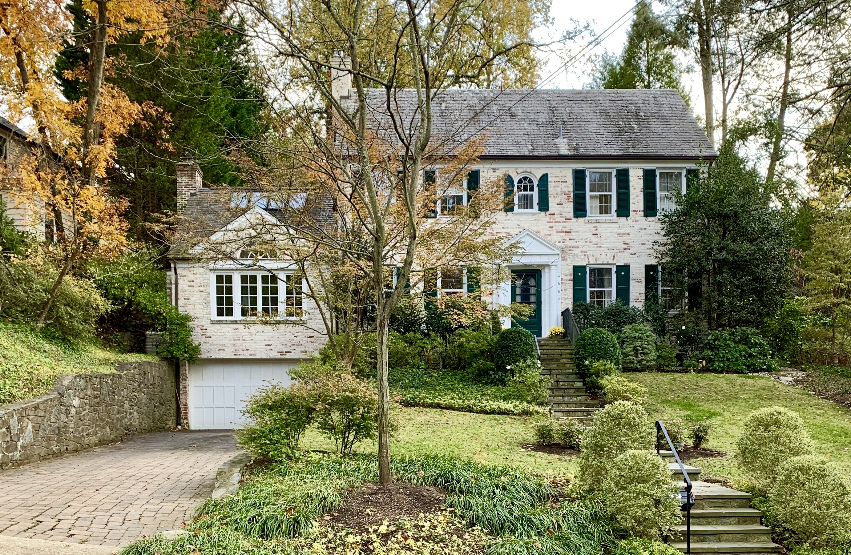 Luxury Homes In Wesley Heights, DC. View Every Home On The Market