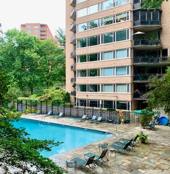 Cathedral Heights, DC 2 Bedroom Apartments For Sale