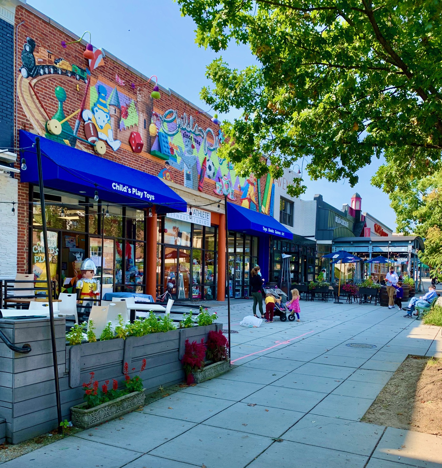 Chevy Chase, DC 3 Bedroom Condos For Sale