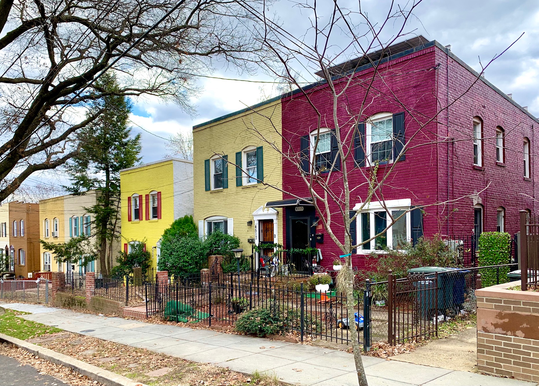 Deanwood, DC Homes Under 3,000,000