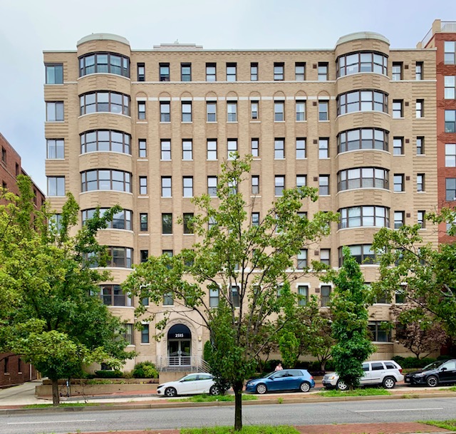 Downtown, Washington, DC 3 Bedroom Condominiums