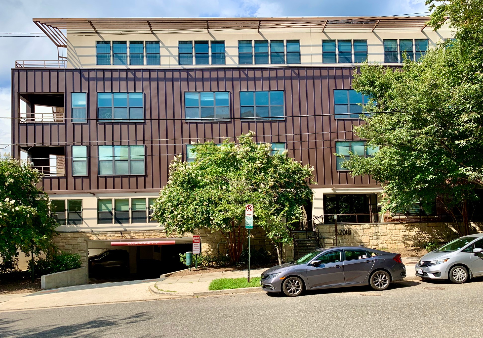 Friendship Heights, DC 2 Bedroom Apartments For Sale