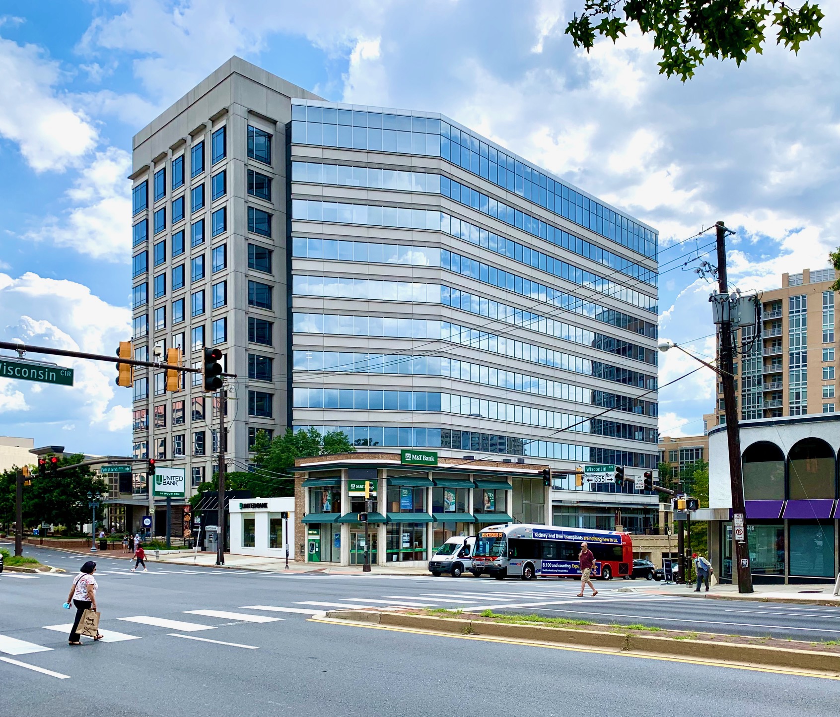 Friendship Heights, DC Cooperatives For Sale