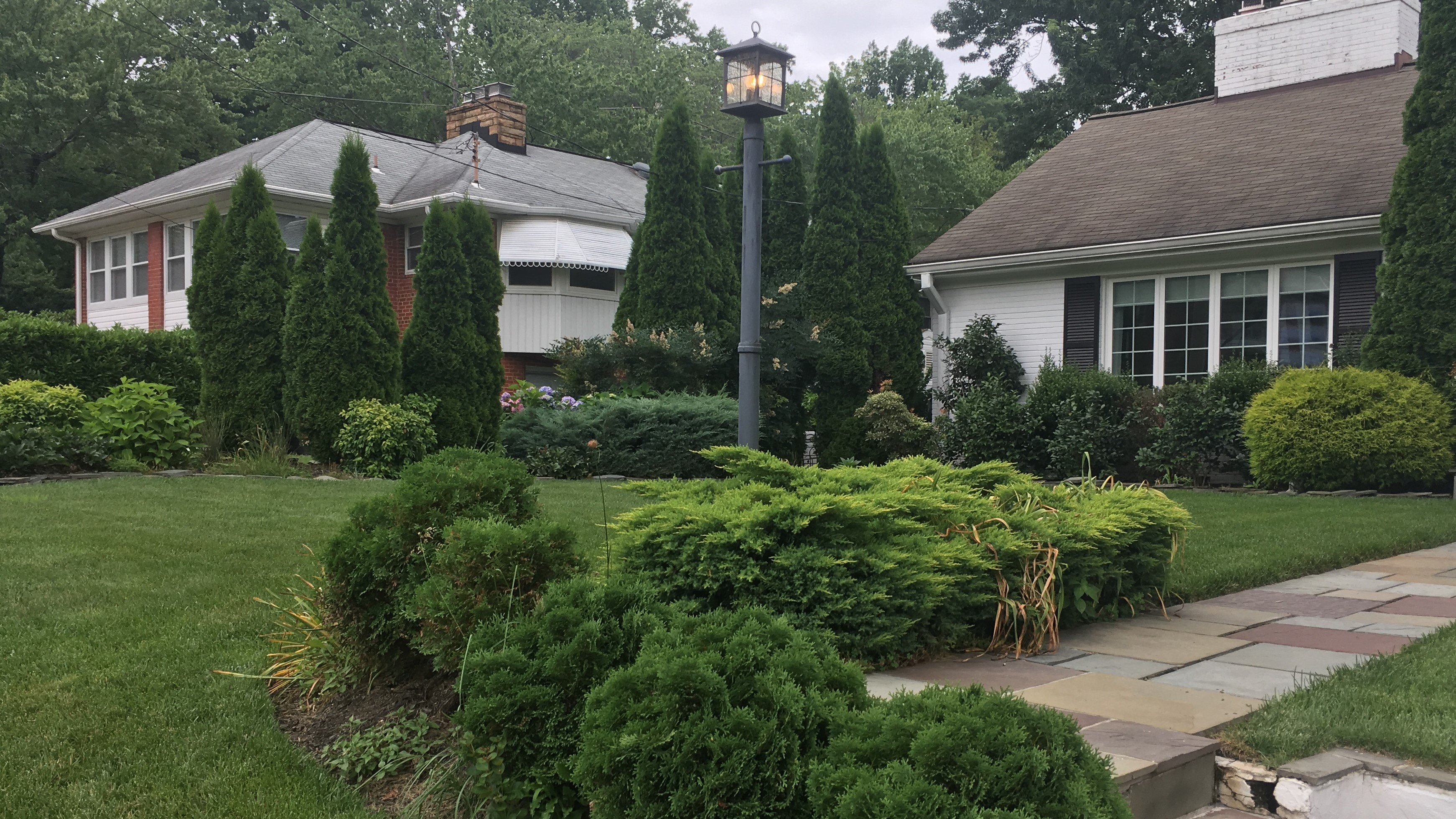 Luxury Homes In Hawthorne, DC. View Every Home On The Market