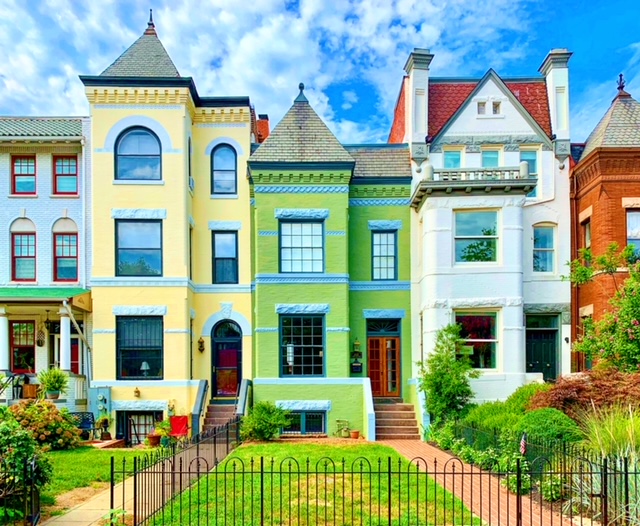 Luxury Homes in Lincoln Park, DC. View Every Home On The Market
