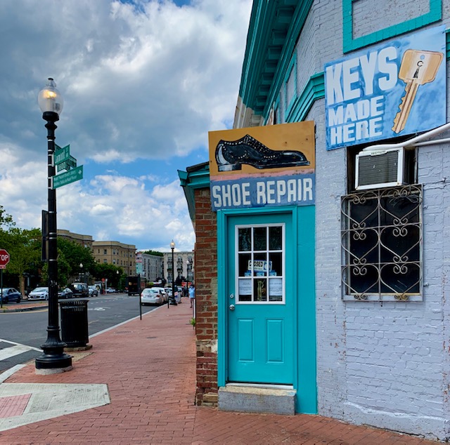 Mount Pleasant, DC 3 Bedroom Apartments For Sale