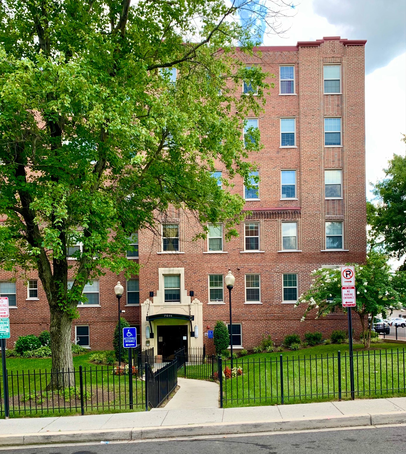 Shepherd Park, DC 2 Bedroom Apartments For Sale