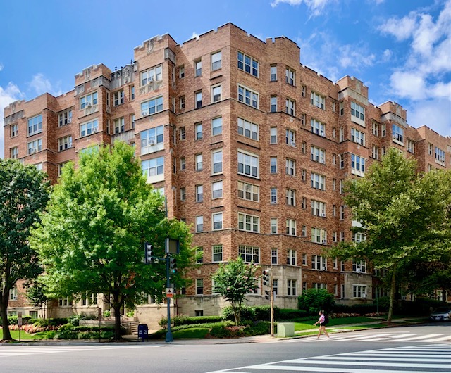Van Ness, DC 3 Bedroom Apartments For Sale