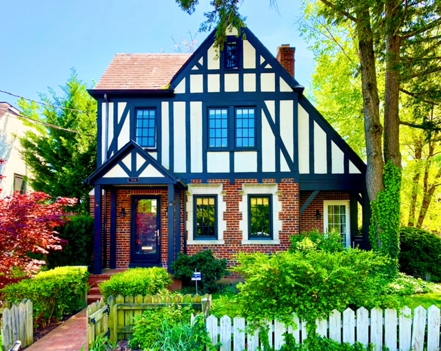 Luxury Homes In Van Ness, DC. View Every Home On The Market