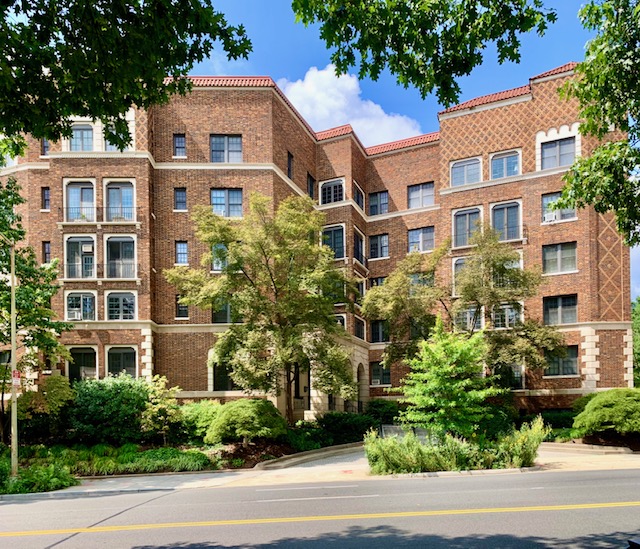 Studio For Sale in Van Ness, Washington, DC